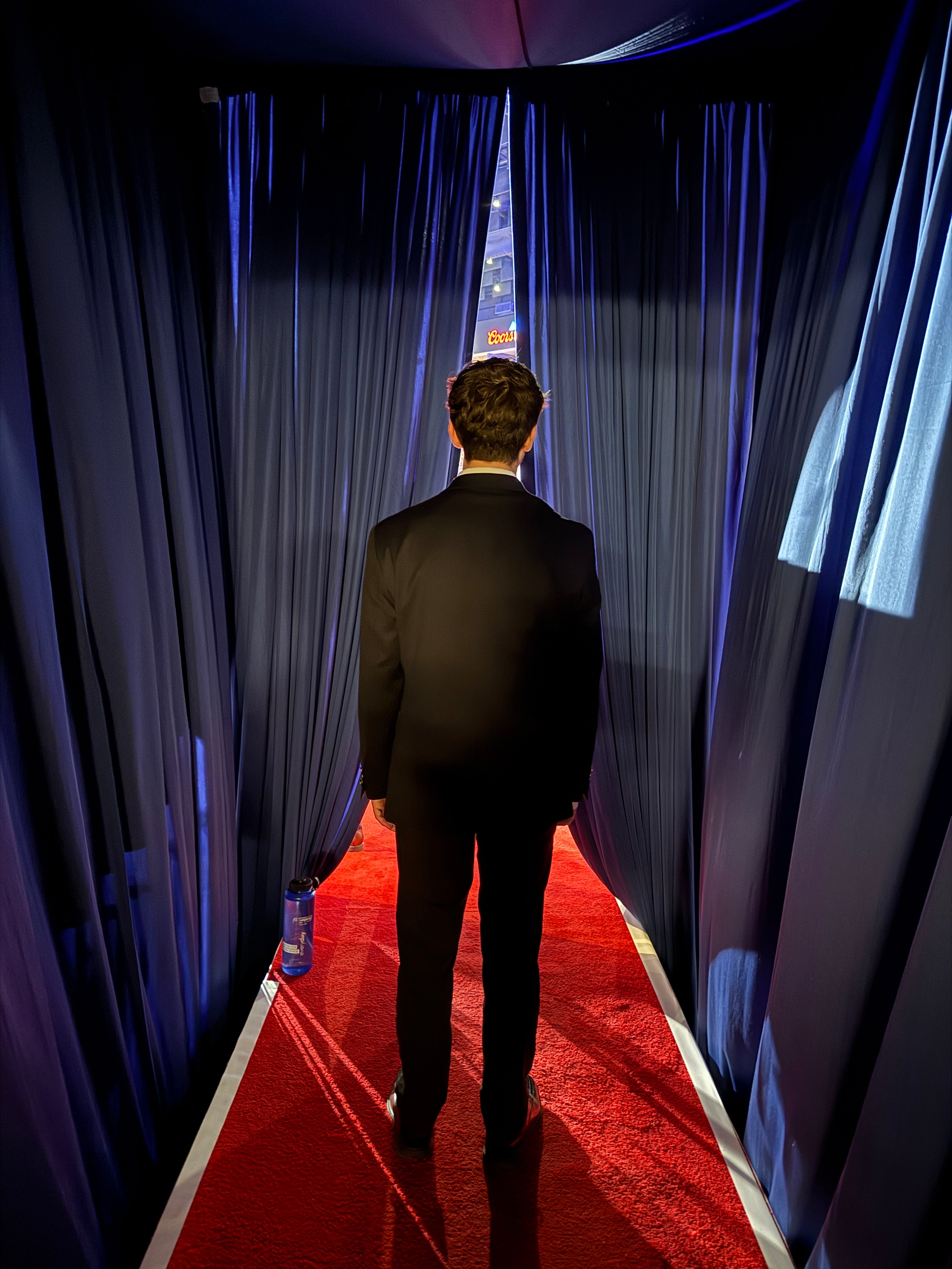 Carson Walking out to Trump Rally Stage in Tempe