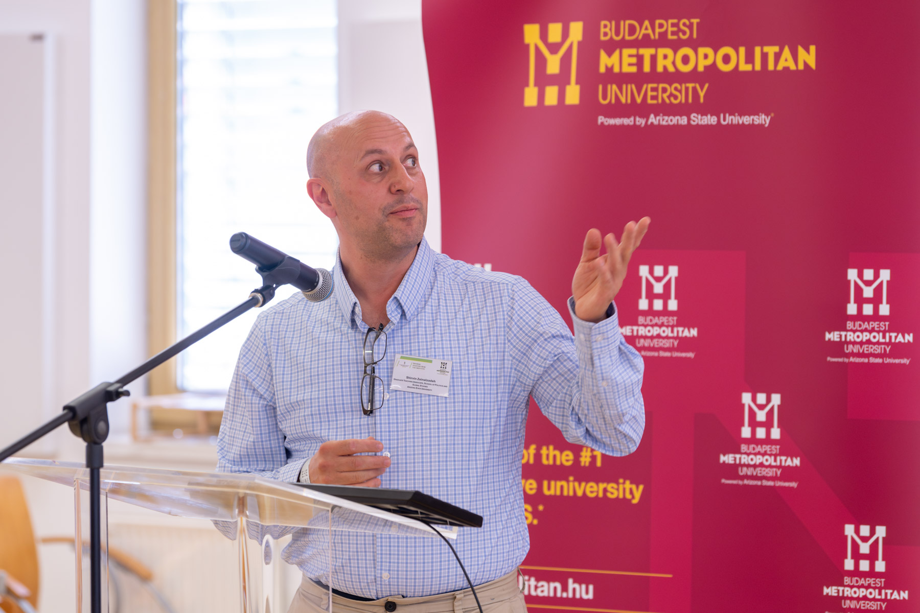 Presenting 'Tweets to Streets' at a conference in Budapest